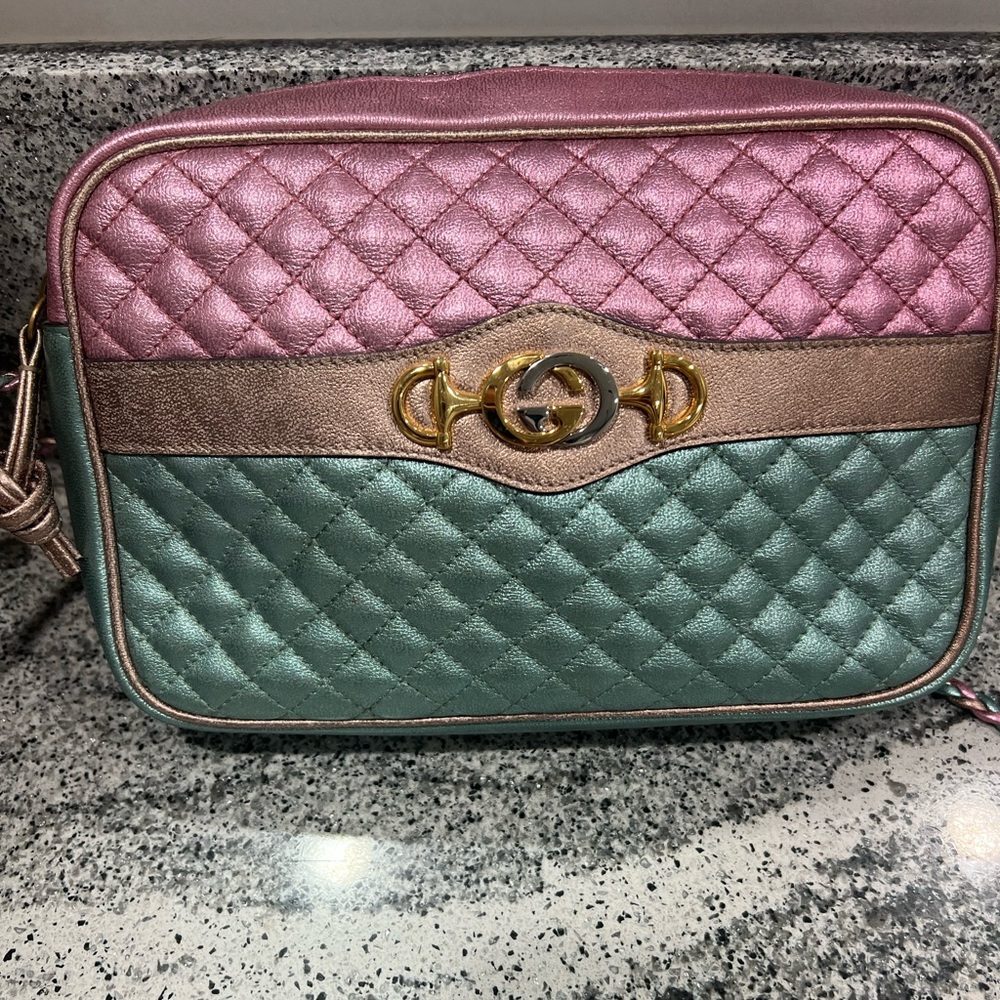 Authentic Gucci Trapuntata Laminated Leather Pink Baby Blue Crossbody Bag